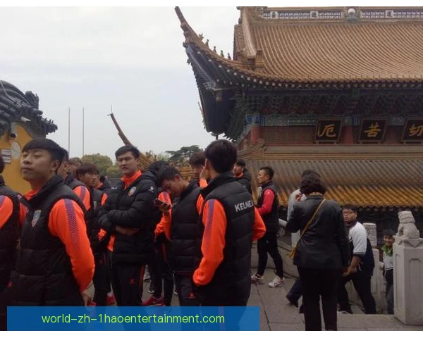 外资控股俱乐部战术理念灌输，管理模式迎新考验
